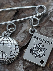 Travel brooch passport aeroplane pin