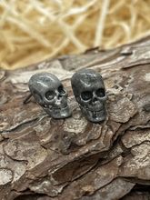 Load image into Gallery viewer, Gothic skull earrings
