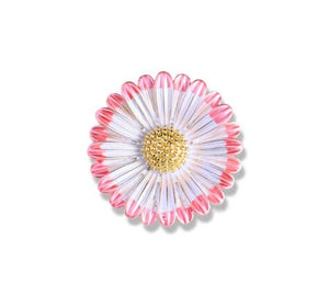 Daisy flower brooch